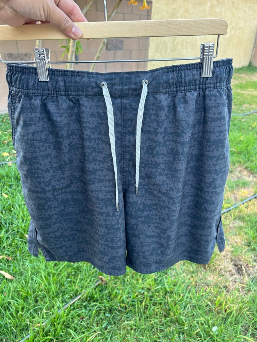 Vuori Dark Gray Patterned Athletic Shorts with White Drawstring